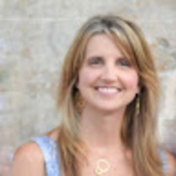 Meet your Posher, Jennifer - Picture 1 of 1